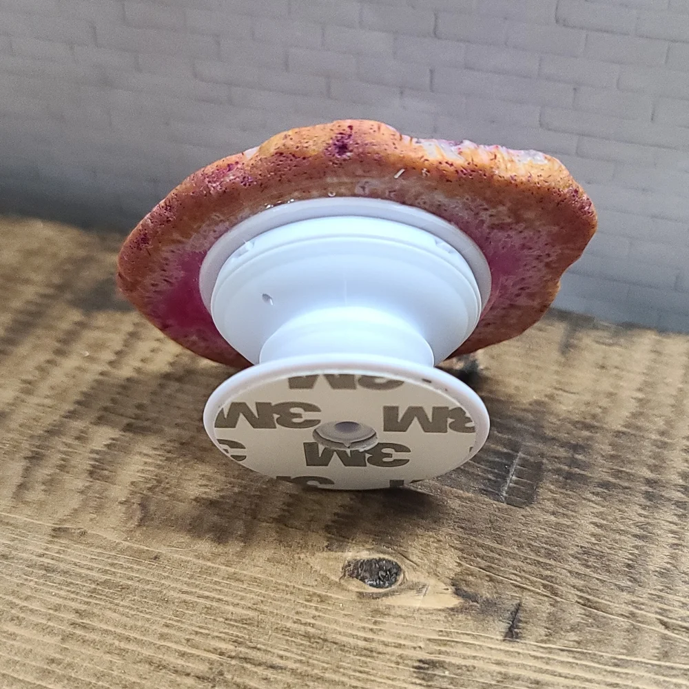 💜 3/$25 Pink geode phone grip - Picture 3 of 5